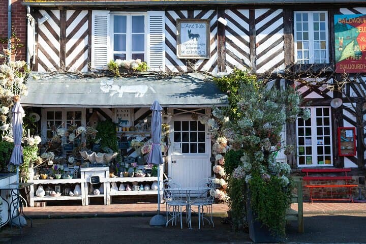 Private Normandy Gourmet Tour with Cider Cheese and Seafood Lunch