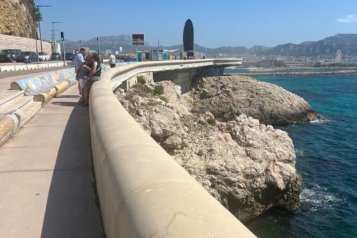 Tour Sport in Marseille: Hiking and Stade Velodrome
