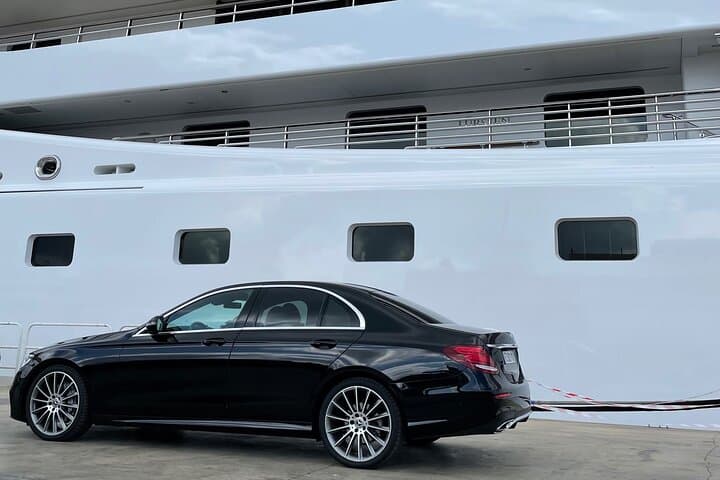 Luxury Chauffeur Transfers Avignon to Aix en Provence