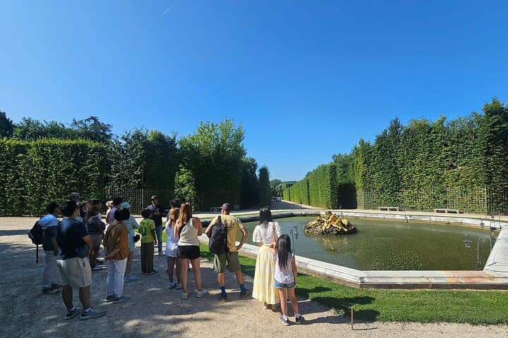 Versailles Gardens Fountains Hamlet Small Group Guided Tour