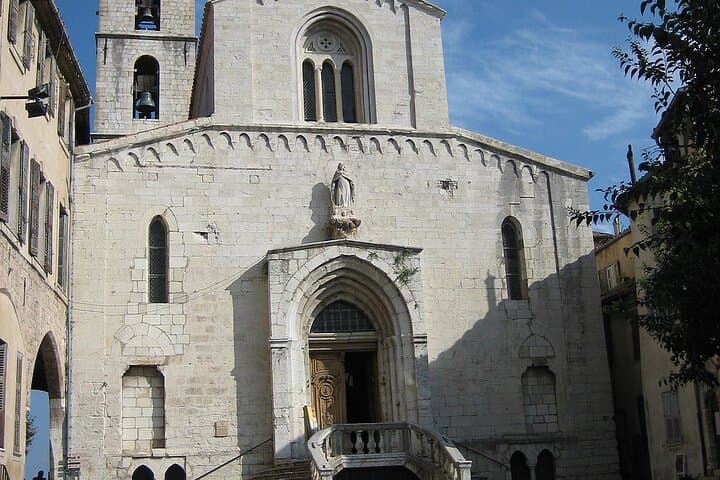 12 hours Tour to Saint-Tropez, Grasse, and Monaco