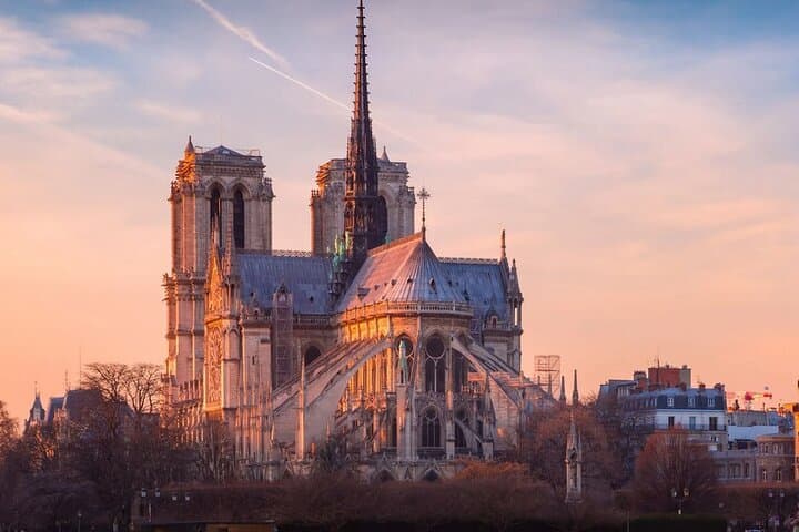 Paris Prestige City Tour Light in Private Comfort Van VIP 5H