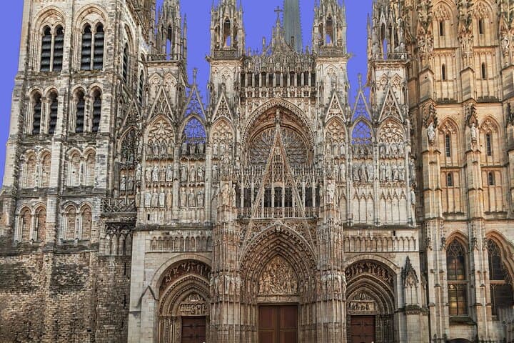 Paris to Rouen and Giverny Private Day Trip