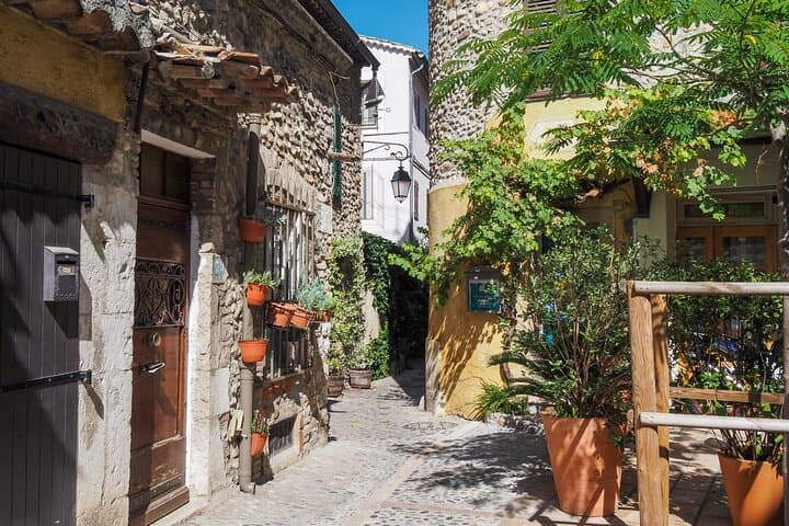 4 Hours Private Tour in Cagnes sur Mer and Nice