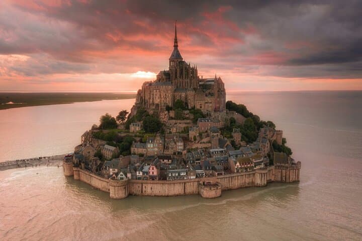 Mont Saint Michel Private Tour from Paris