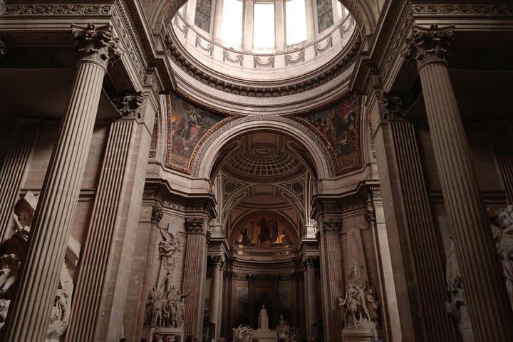 Tour of Panthéon and Luxembourg Gardens in Paris (Private)