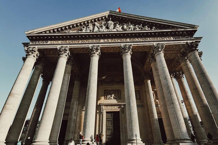 Tour of Panthéon and Luxembourg Gardens in Paris (Private)