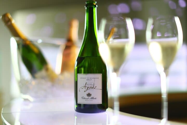 Visit and Tasting DE 4 Crémants DE Bourgogne 1h30