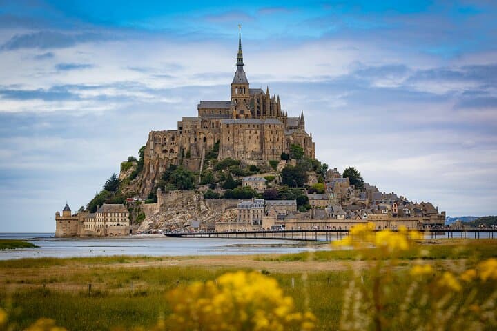 Cherbourg Shore Excursion: Private Day Trip to Mont-Saint-Michel