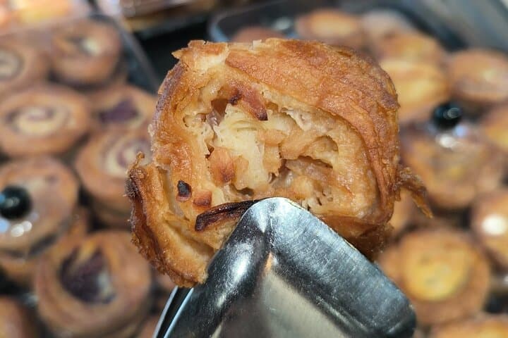 Private Wine and Food tour in Le Marais with a Gastronomy Expert