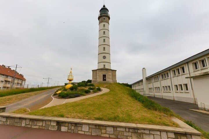 Calais City Self Guided Walking Tour with an App
