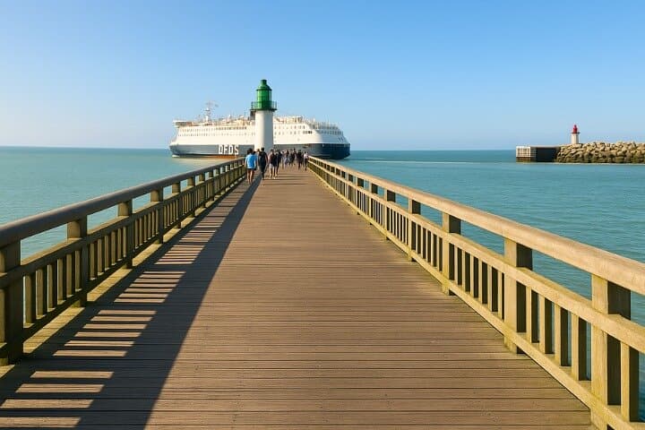 Calais City Self Guided Walking Tour with an App