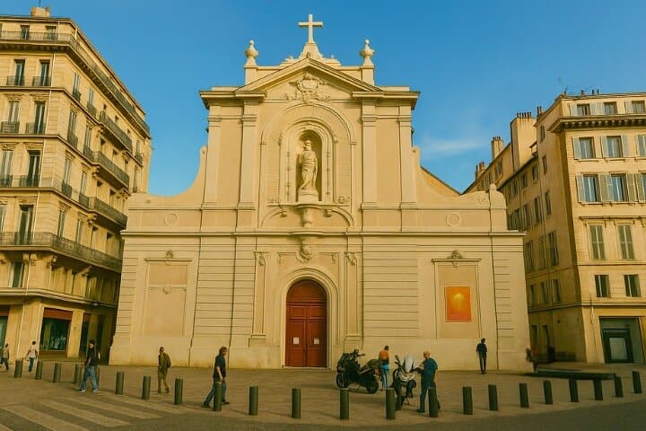 Marseille Old Port to Peak Self Guided Walking Tour with an APP