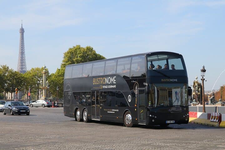 Paris Bus Tour: Gourmet French Cuisine, Fine Dining & Sightseeing