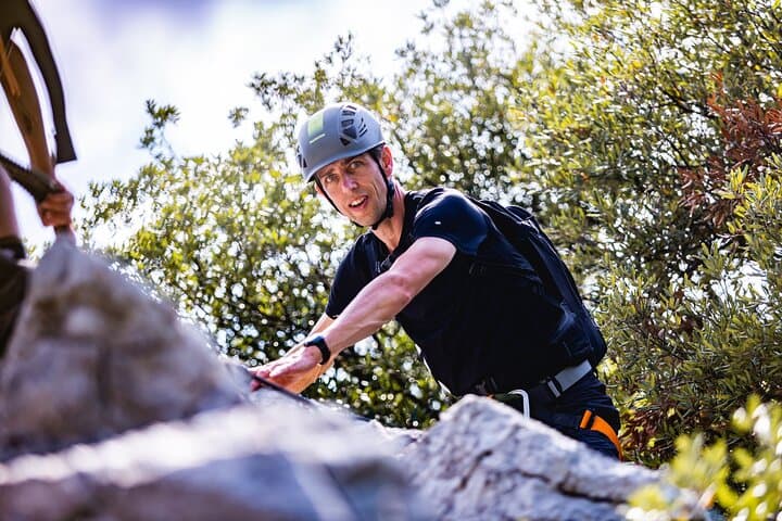 Rock climbing Adventure in Saint-Paul-de-Fenouillet