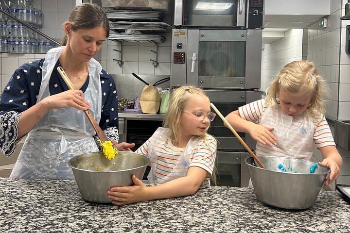 Paris Behind the Scenes Macaron Baking Class