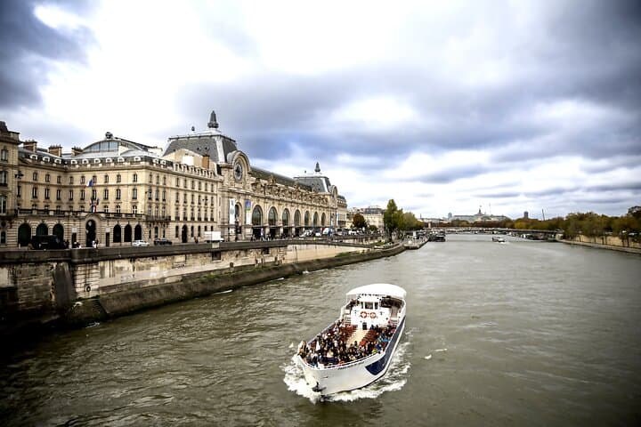 Impressionist Paris d Orsay and Montmartre Exclusive Guided Tour