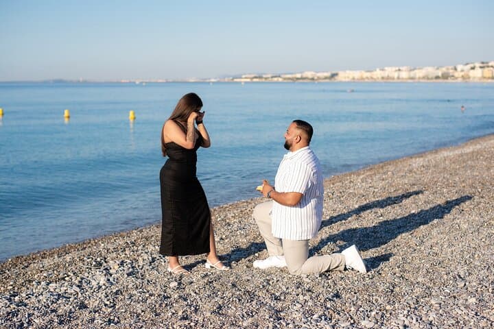 Surprise proposal photoshoot by our local photographer in Nice