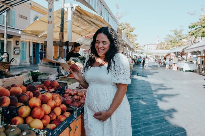 Babymoon photoshoot by our local photographer in Nice