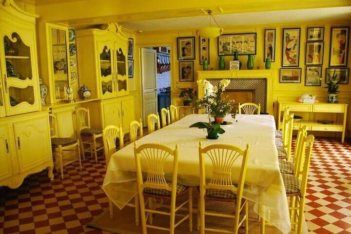 Giverny 5 hour Tour from Paris