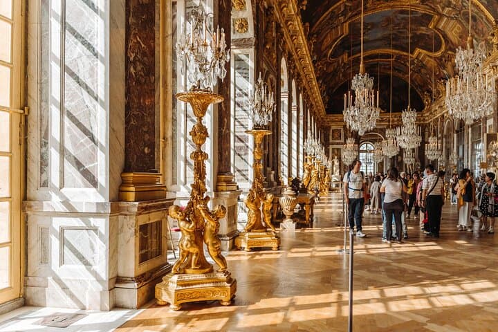 Paris to Versailles Small Group & Garden Access