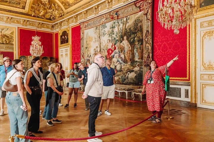 Paris to Versailles Small Group & Garden Access