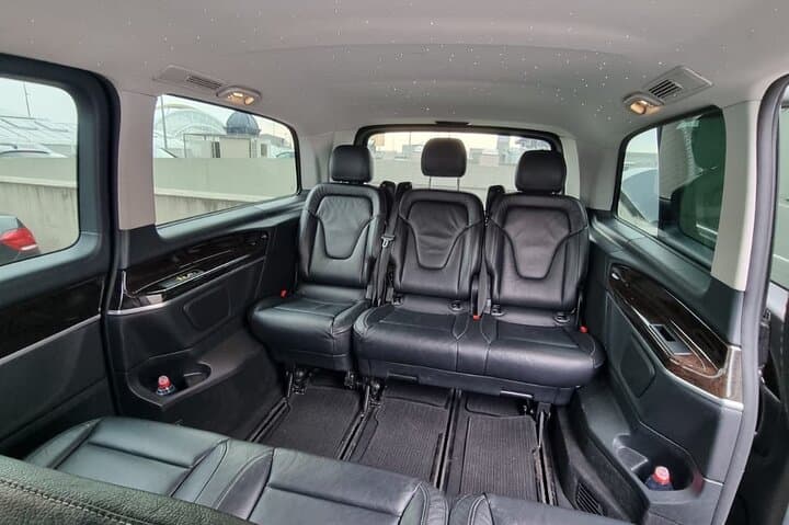 Private Transfer Paris ↔ CDG/ORY Airport - Luxury Sedan or VAN