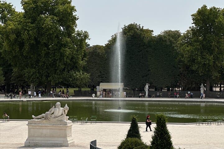 Orangerie Museum Tour with an Artist