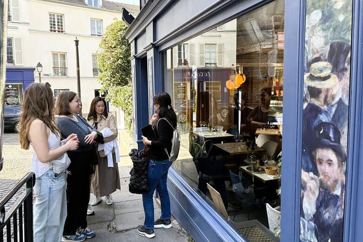 Montmartre & Sacré Coeur : Museum & Coffee In A Tiny Group Tour