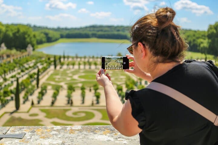 Half Day Guided Tour of Palace of Versailles with Entry Ticket
