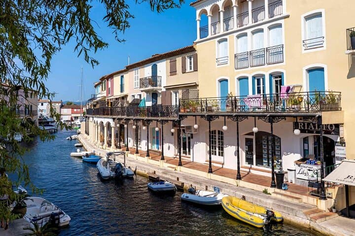 Saint-Tropez to Port Grimaud and Grimaud Village Private Tour