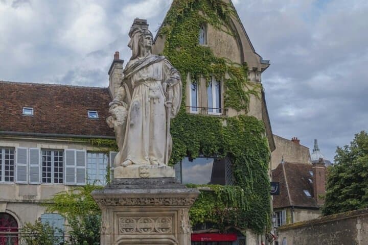 Bourges from Romans Ruins to Alchemists Self-guided walking tour