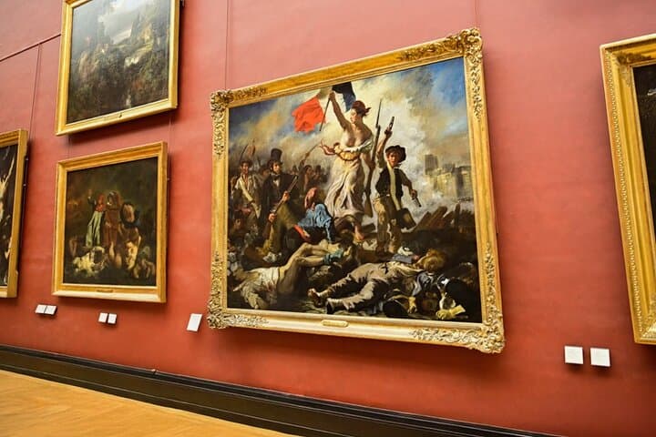 Louvre Museum Access Guided Tour with Mona Lisa