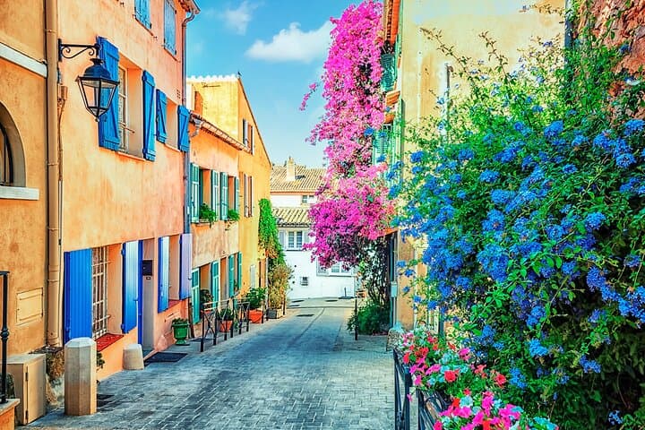 Private direct transfer from Nice to Saint Tropez