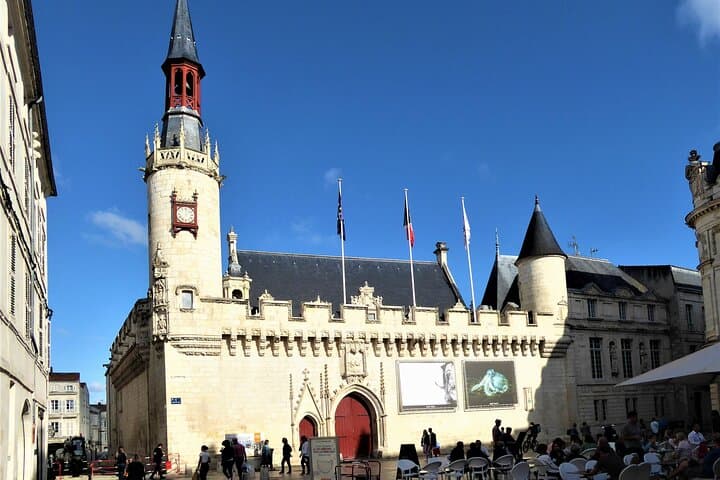 La Rochelle: Old Town and Maritime Heritage Private Tour