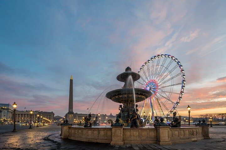 Paris Full Day Private Chauffeur Service Sedan or Van