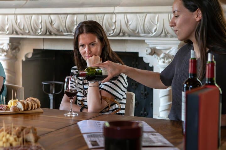 Full Day Saint Emilion Tour: Top tier Chateaux & Lunch Included