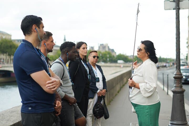 Notre-Dame Guided Exterior Tour (French, Spanish)