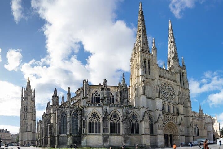 Bordeaux: Eleanor of Aquitaine & Medieval Bordeaux Tour