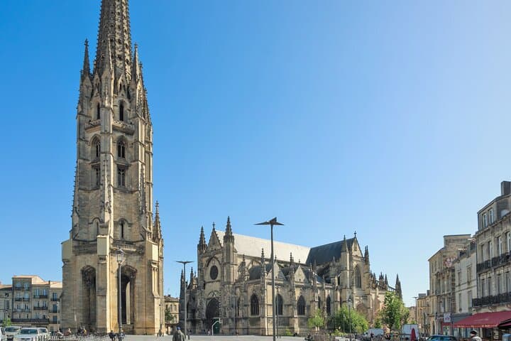 Bordeaux: Eleanor of Aquitaine & Medieval Bordeaux Tour