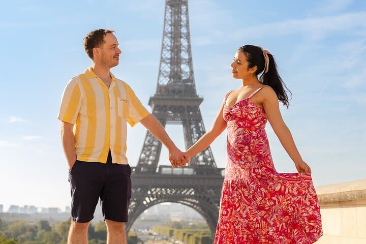 Paris: Your Own Private Photoshoot at the Eiffel Tower