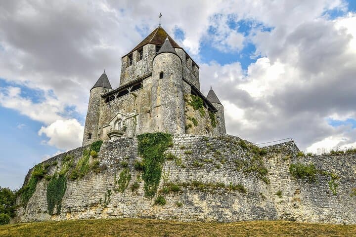 Provins UNESCO Medieval City Day Trip from Paris (Private)