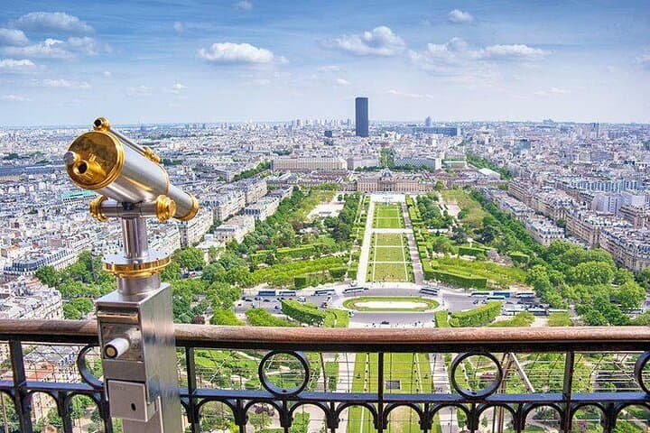 Private: Eiffel Summit Family Custom Tour
