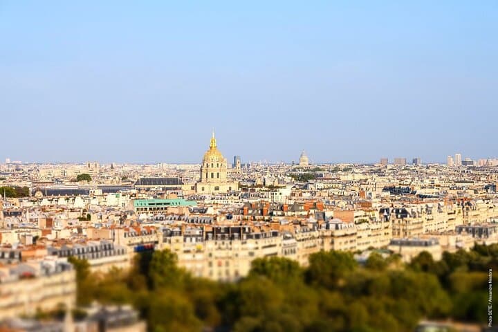 Private: Eiffel Summit Family Custom Tour