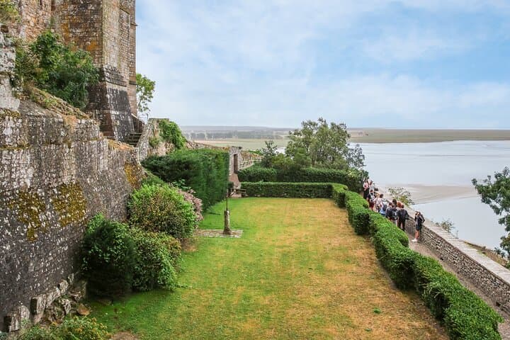 3Day Normandy Mt Saint-Michel & Loire Valley Castles with Pick up