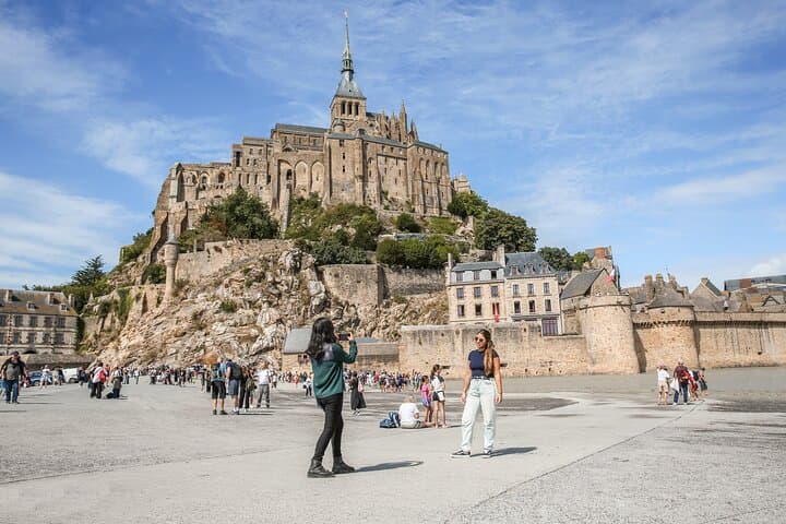 Normandy Landing Beaches 2 Days Trip with Pick-Up from Paris