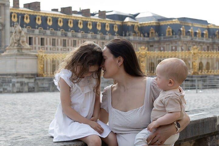 Versailles Photoshoot Experience with a Professional Photographer