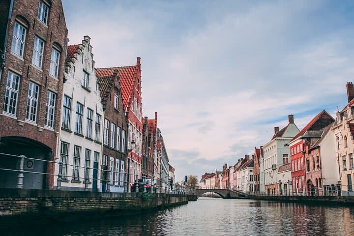 Private Transfer from Paris to Bruges with Multilingual Driver