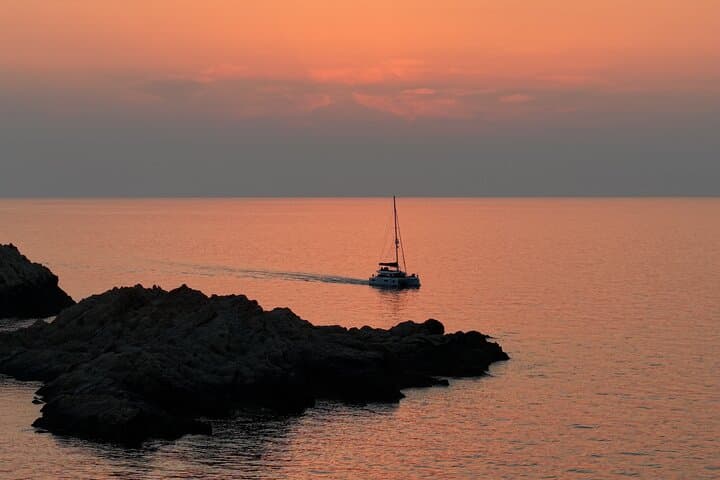 Excursion Agriates and Sunset DE Catamaran L'ile-rousse