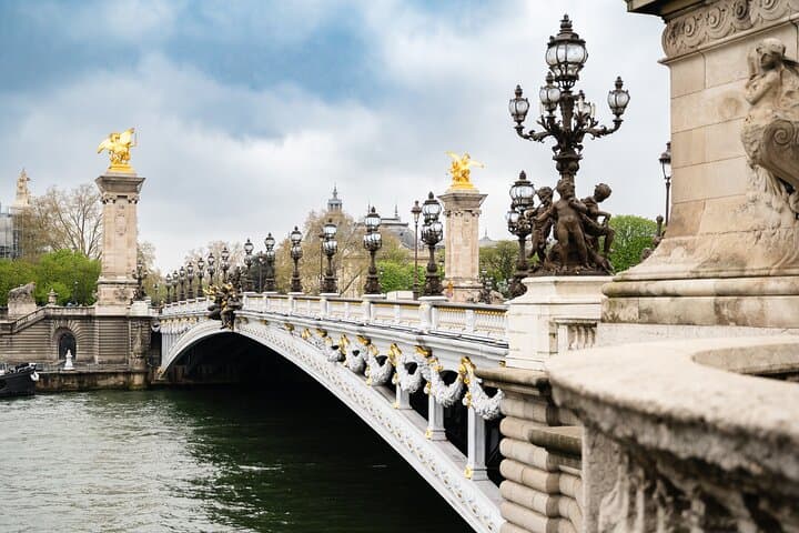 Paris Driving Tour with Photo Stops